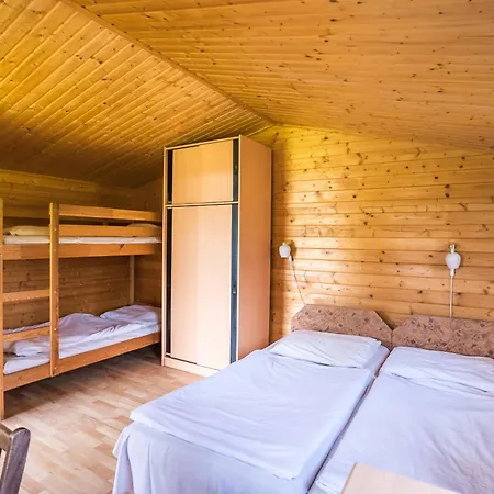 Na Borovej Sihoti - Spolocne Wc A Sprchy Kamp alanı *
