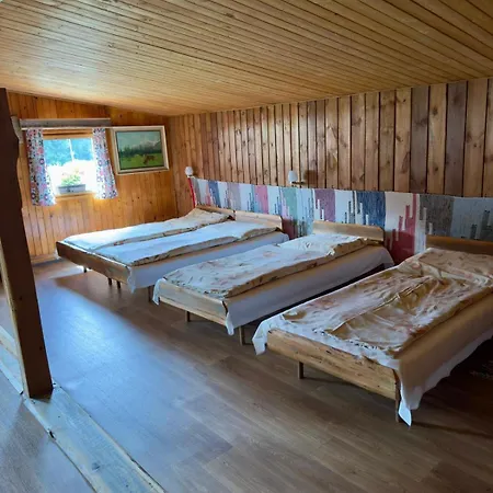 Na Borovej Sihoti - Spolocne Wc A Sprchy Kamp alanı