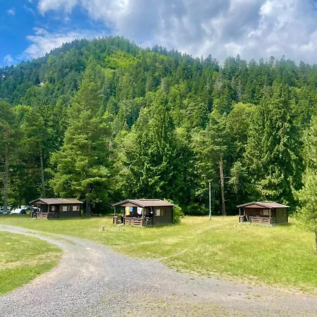 Na Borovej Sihoti - Spolocne Wc A Sprchy Kamp alanı